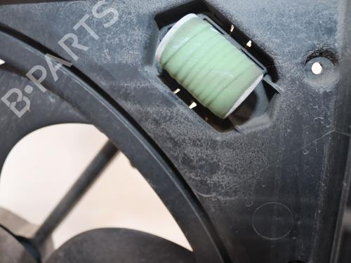 Used Radiator fan Radiator fan 38256860 38256860