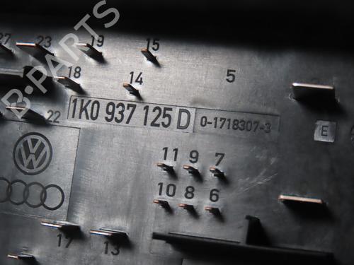 Used Fuse box VW GOLF VI (5K1) 1.4 (80 hp) 30139931
