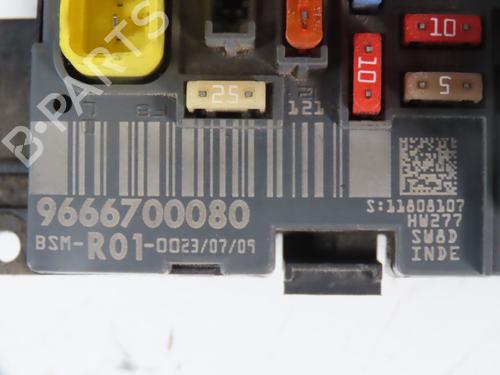Fuse box CITROËN C4 Picasso I MPV (UD_) 1.6 HDi | BP30093138E1