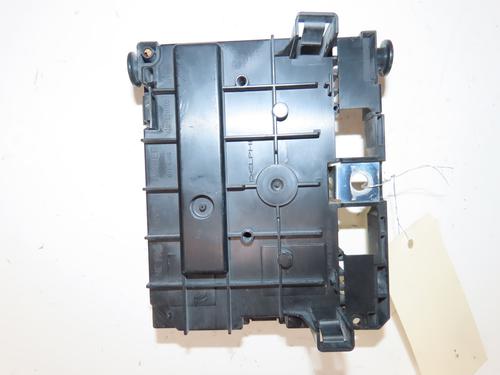 Used Fuse box Fuse box PEUGEOT 5008 (0U_, 0E_) 1.6 HDi (114 hp) 33478877 33478877