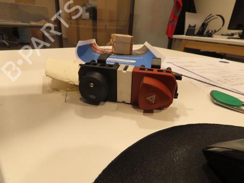 Warning switch RENAULT MEGANE II (BM0/1_, CM0/1_) 1.5 dCi (BM0F, BM0T, BM2B, CM0F, CM0T) | BP23161060I22 
