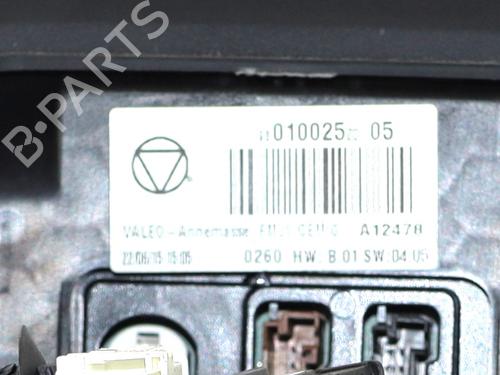 Used Display monitor CITROËN C4 CACTUS 1.2 VTi 82 (82 hp) 32038455