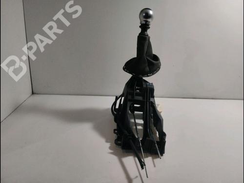 Used Gear lever RENAULT TWINGO III (BCM_, BCA_) 0.9 TCe 90 (BCM9, BCM2) (90 hp) 11032150