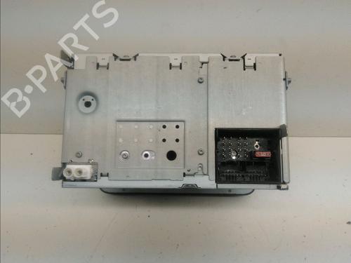 Used Radio Radio VW GOLF VI (5K1) 2.0 TDI (110 hp) 15672288 15672288