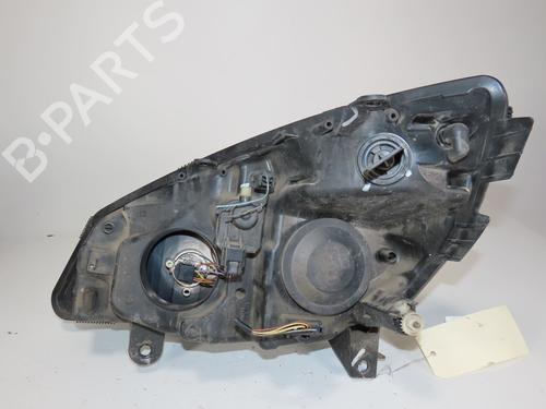 Right headlight RENAULT GRAND SCÉNIC II (JM0/1_) 1.9 dCi (JM14) | BP31843949C29