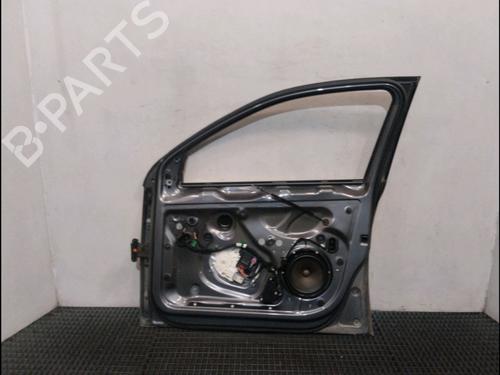 Used Right front door Right front door 10568815 10568815