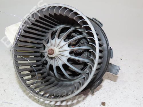 Used Heater blower motor AUDI A4 B8 Avant (8K5) 2.0 TDI (136 hp) 24486828