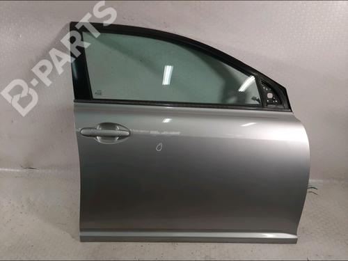 Used Right front door TOYOTA AVENSIS (_T25_) 2.0 D-4D (ADT250_, ADT250R) (126 hp) 9017556
