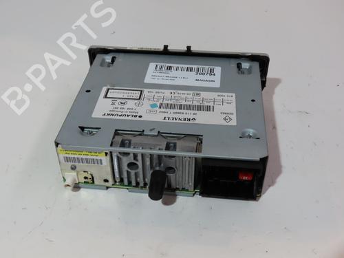 Used Radio RENAULT MEGANE III Hatchback (BZ0/1_, B3_) 1.5 dCi (86 hp) 17996132