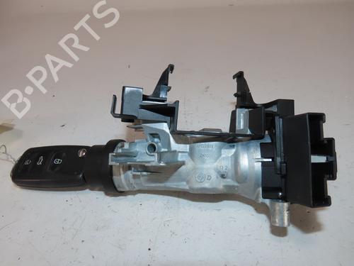 Used Ignition barrel Ignition barrel VW UP! (121, 122, BL1, BL2, BL3, 123) 1.0 (60 hp) 28613818 28613818