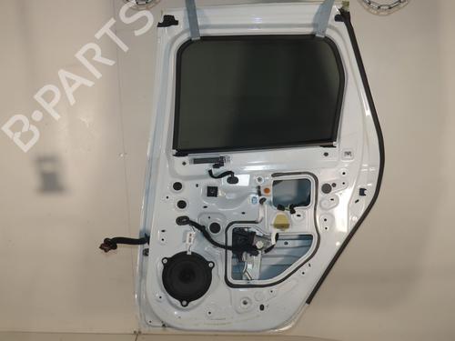 Used Right rear door DACIA DUSTER (HM_) 1.0 LPG (HMMT) (101 hp) 31820676
