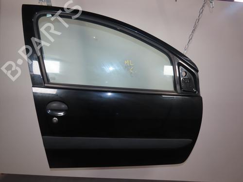 Used Right front door TOYOTA AYGO (_B1_) 1.0 (KGB10_, KGB10R) (68 hp) 18059178