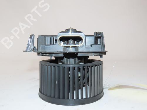 Used Heater blower motor Heater blower motor RENAULT TWINGO II (CN0_) 1.2 16V (CN04, CN0B) (75 hp) 34641012 34641012