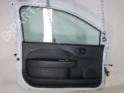 Dør venstre foran RENAULT TWINGO II (CN0_) 1.2 16V (CN04, CN0B) (75 hp) 29442426