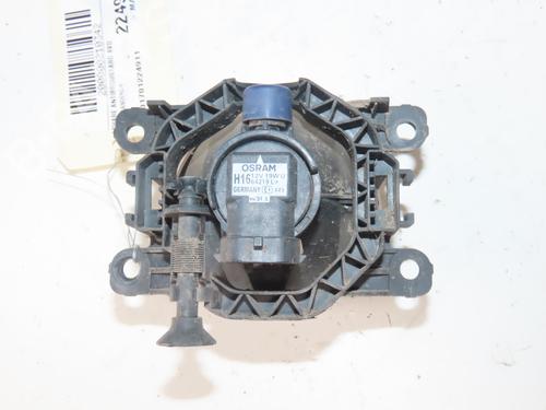 Used Right front fog light Right front fog light 39157666 39157666