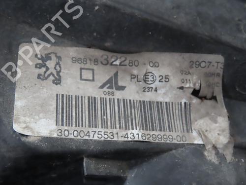 Used Right headlight Right headlight PEUGEOT 307 (3A/C) 1.6 HDi 110 (109 hp) 32715458 32715458