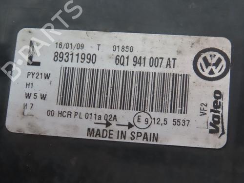 Used Left headlight VW POLO IV (9N_, 9A_) 1.4 TDI (70 hp) 28416728