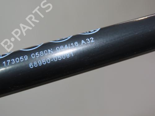 Used Tailgate lift support Tailgate lift support 20299807 20299807