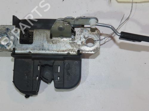 Used Tailgate lock VW POLO (9N_, 9A_) 1.2 12V (64 hp) 26280883
