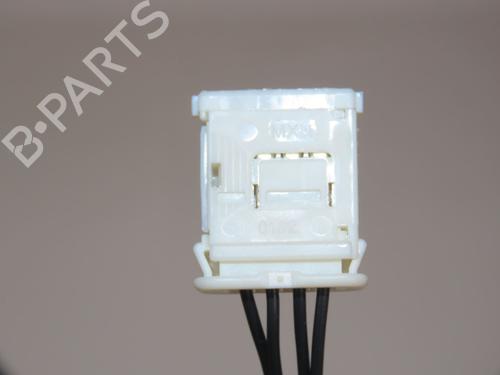 Used Seat buckle Seat buckle PEUGEOT 308 II (LB_, LP_, LW_, LH_, L3_) 1.6 HDi (92 hp) 31843854 31843854