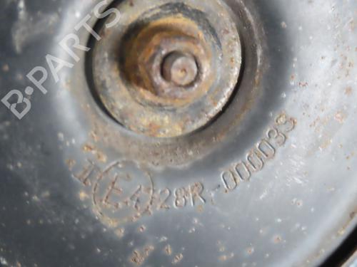 Used Horn HYUNDAI SANTA FÉ II (CM) 2.2 CRDi 4x4 (155 hp) 29985414