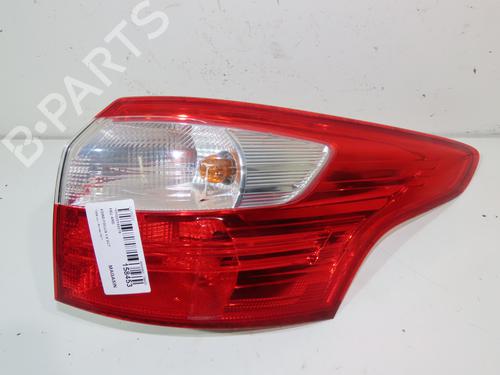 Used Right taillight FORD FOCUS III Turnier 1.6 Flexifuel (120 hp) 15723757