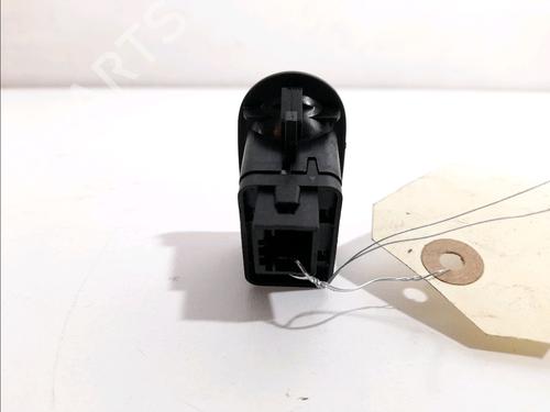 Used Left front window switch CITROËN C3 I (FC_, FN_) 1.4 i (73 hp) 11413237