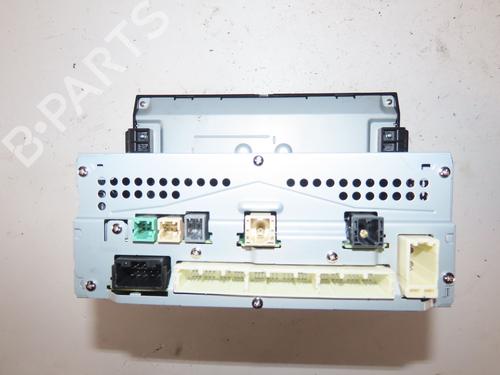 Bilradio Bilradio TOYOTA YARIS (_P21_, _PA1_, _PH1_) 1.5 Hybrid (MXPH10, MXPH11) (116 hp) 37276828 37276828