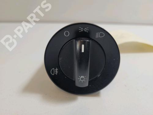 Used Headlight switch VW POLO (9N_, 9A_) 1.2 12V (64 hp) 9028356