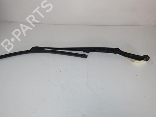 Front windshield wiper arm BMW 3 (E46) 330 d | BP29846223C143