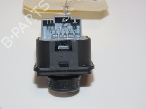 mirror-switch-vw-golf-viii-cd1-da1-2019-38736780 main image