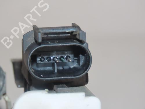 Serratura anteriore destra AUDI A3 (8L1) 1.9 TDI (110 hp) 30840737