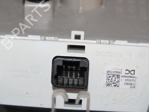 Used Interior roof light Interior roof light SMART FORFOUR Hatchback (453) electric drive (453.091) (82 hp) 33478951 33478951