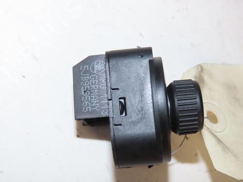 Used Mirror switch SKODA RAPID (NH3, NK3, NK6) 1.6 TDI (105 hp) 31031075