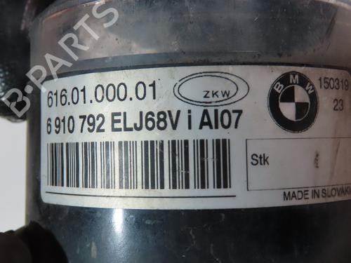 Used Right front fog light BMW 3 (E90) 330 d (245 hp) 28136784