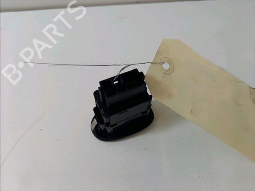 Used Switch PEUGEOT 1007 (KM_) 1.4 HDi (68 hp) 9028407