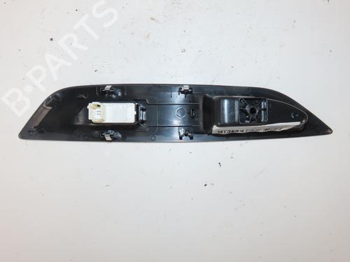 Used Switch PEUGEOT 208 II (UB_, UP_, UW_, UJ_) 1.2 PureTech 100 (101 hp) 25126103