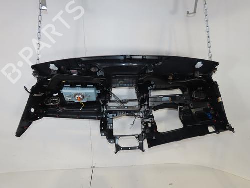 Dashboard Dashboard TOYOTA YARIS (_P21_, _PA1_, _PH1_) 1.5 (MXPA11) (125 hp) 37226515 37226515