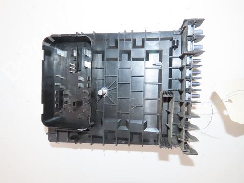 fuse-box-vw-golf-vi-5k1-2008-2009-2010-2011-2012-2013-2014-36283059 main image