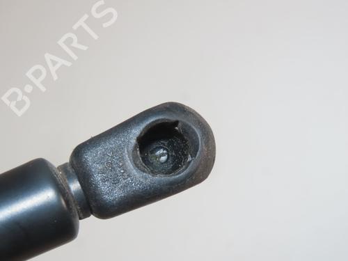 Used Tailgate lift support TOYOTA YARIS (_P1_) 1.0 (SCP10_, SCP10R) (65 hp) 30265846