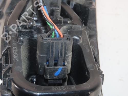 right-taillight-renault-clio-iv-bh_-2012-2013-2014-2015-2016-2017-2018-2019-2020-2021-40241934 main image