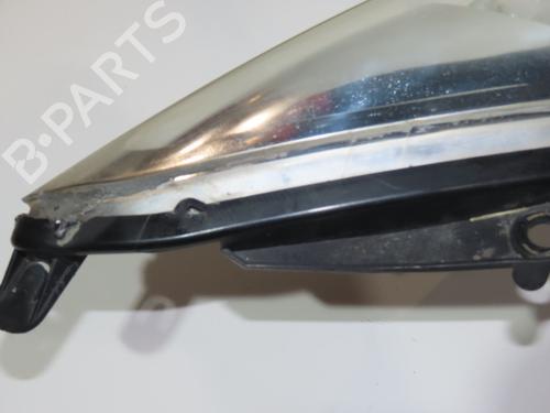 Left headlight PEUGEOT 206+ (2L_, 2M_) 1.4 HDi eco 70 | BP30893010C28