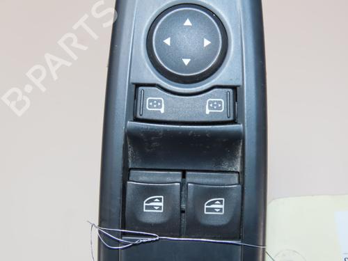 Used Left front window switch Left front window switch RENAULT MEGANE III Coupe (DZ0/1_) 1.5 dCi (DZ0B) (106 hp) 34332757 34332757
