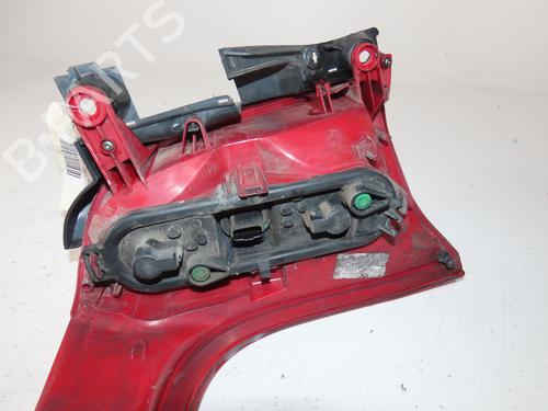 Used Right taillight Right taillight PEUGEOT 5008 (0U_, 0E_) 1.6 HDi (112 hp) 39937372 39937372