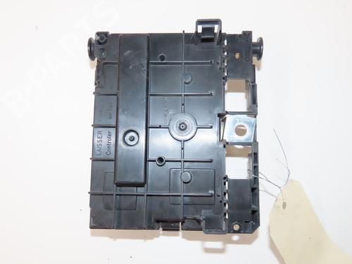 Used Fuse box Fuse box CITROËN C4 Picasso I MPV (UD_) 1.6 HDi (109 hp) 27581042 27581042