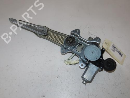 Used Front right window mechanism TOYOTA YARIS (_P1_) 1.4 D-4D (NLP10_, NLP10R) (75 hp) 19271550