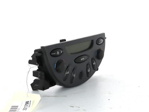 climate-control-citroen-c5-i-dc_-2001-2002-2003-2004-2005-34201166 main image