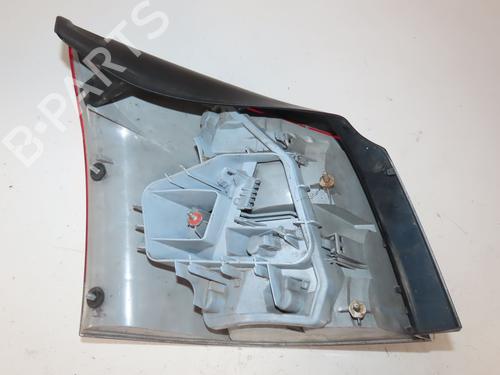 Used Right taillight Right taillight OPEL SIGNUM Hatchback (Z03) 2.2 DTI (F48) (125 hp) 13357354 13357354