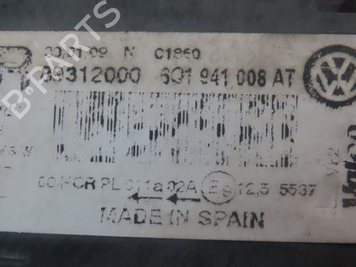 Used Right headlight VW POLO (9N_, 9A_) 1.2 (60 hp) 26197566
