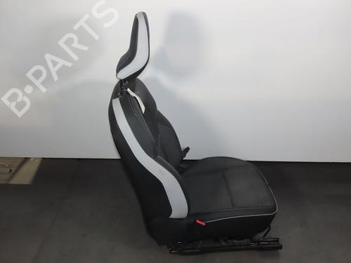 left-front-seat-renault-captur-ii-hf_-2020-40051906 main image